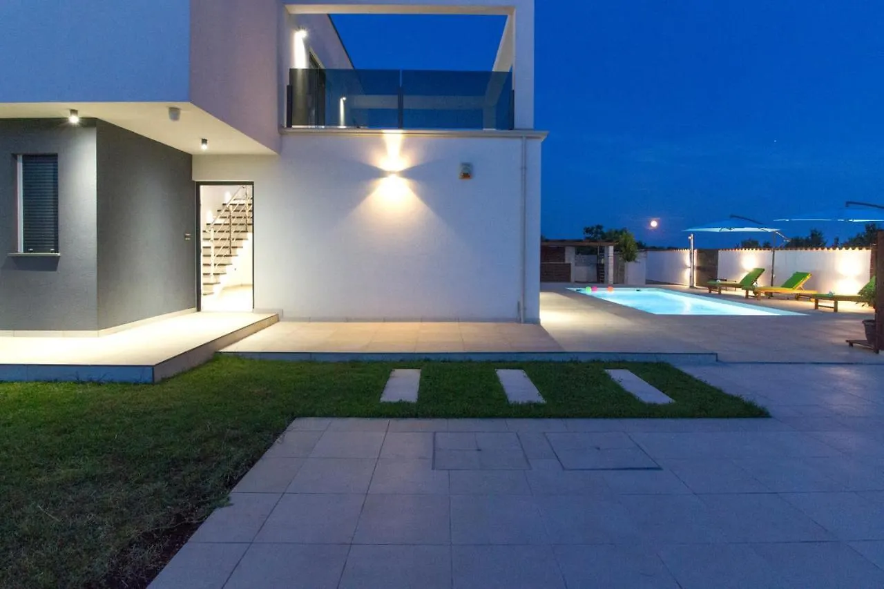 Modern Villa Nerina With Private Pool Near Pula Kroatien