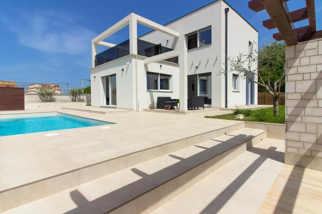Modern Villa Nerina With Private Pool Near Pula 0*,  Kroatien