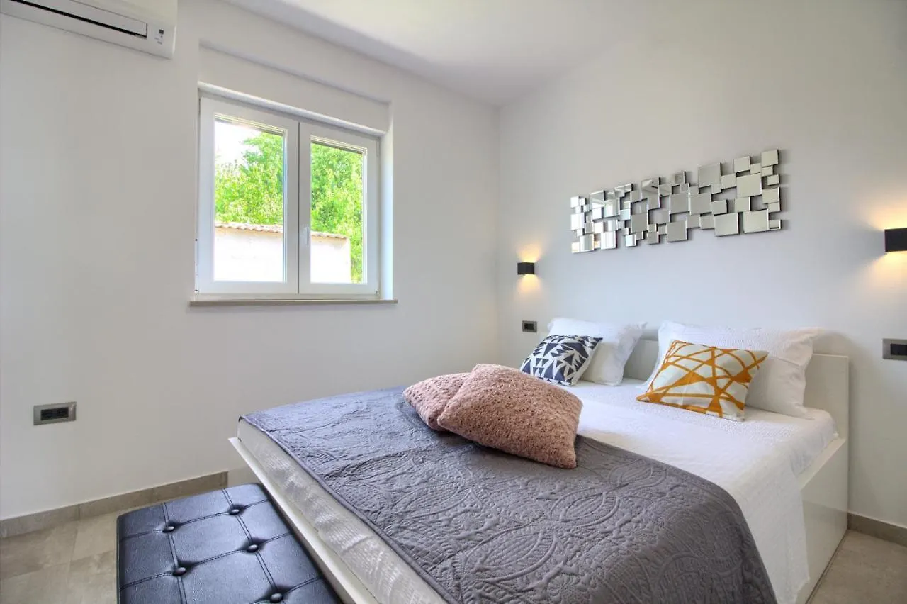 Modern Villa Nerina With Private Pool Near Pula